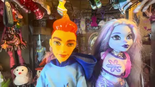 Feelin’ hot hot hot! Monster High Scare-adise Island Heath Burns Doll with Flame Hoodie unboxing