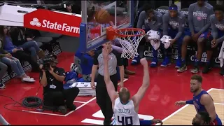 Blake Griffin ejected for this Flagrant 2 foul (11/11/2018)