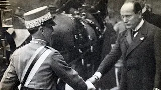 30 Ottobre 1922 - Mussolini riceve dal Re Vittorio Emanuele III l'incarico di formare il governo