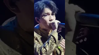 Dimash singing the Song his Father wrote for his Mother (Front Row)