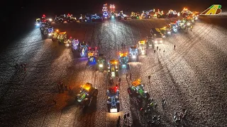 Lichterfahrt 2022 Großeinsatz mit 47 geschmückten Traktoren, LKW zur Weihnachtszeit Landwirtschaft