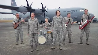 Military musicians sing ‘Carol of the Bells’