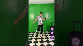 Шафл🕺🏼Научиться танцевать за 5 минут🙀5 топовых движений😉