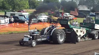 Tractor & Truck Pull 2009 @ Mountain ND 6