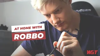 At Home With Neil Robertson | Warhammer!