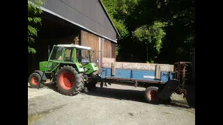 Miststreuen mit einer Oldtimer-Rarität: Mein Fendt 305 LS vor dem Heinkel Miststreuer.