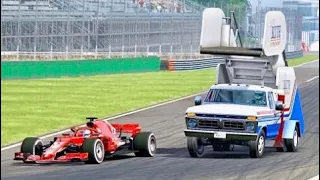 Ferrari F1 2018 vs Ford Stairs Monster - Monza