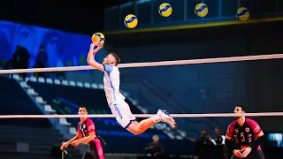 30 Times Volleyball Setters Broke the Laws of Physics !!!