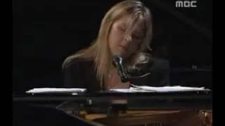 Diana Krall -  Keeping Out Of Mischief Now.flv