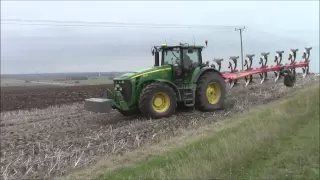 JD 8530 X 2 ploughing on Svenstorp