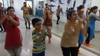 Zumba workout on Break Up Song from movie ADHM