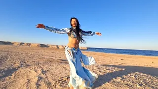 ALEX DELORA BELLY DANCER - EGYPT - DRUM SOLO