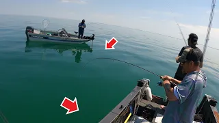 EXTREME FISH BITE!!! JUMBO PERCH AND WALLEYE JIGGING ON LAKE ST.CLAIR