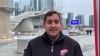 Man Climbs CN Tower in 52 Seconds
