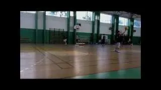 Luis PEREZ de Roanne fait du Basket.wmv