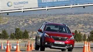 Peugeot 2008 1.6 HDI 2016 - Maniobra de esquiva (moose test) y eslalon | km77.com