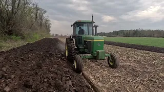 Plowing with the John Deere 4230 4K