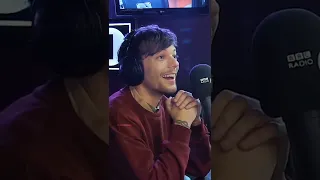 Aww look at his smile🥺💙 || #louistomlinson #louies #louis #directioner #1d #larrystylinson