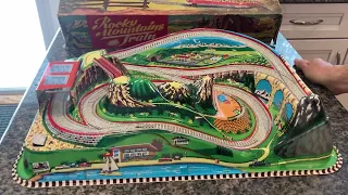 VINTAGE 1965 TECHNOFIX ROCKY MOUNTAIN TRAIN SET W/BOTH ORIGINAL AND WORKING CLOCKWORK TRAINS AND BOX