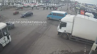 В Днепре на Донецком шоссе столкнулись Ford и Daewoo