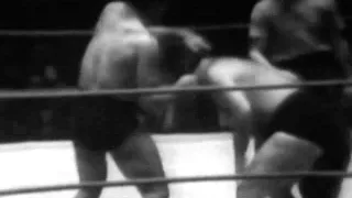 Ilio DiPaolo vs The Masked Marvel (Jim Wright) wrestling from Buffalo, NY 12/12/1958