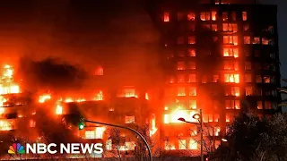 Deadly fire engulfs entire apartment building in Valencia, Spain