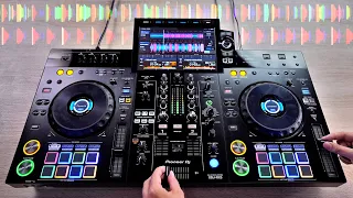 Pro DJ Does STEM Mix on $2,000 XDJ-RX3!!