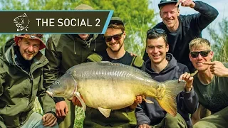 CARP FISHING 🐟 CATCHING GIANT CARP at THE SOCIAL 2 - FULL MOVIE