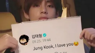 Como Taehyung no puede dejar decir el nombre de Jungkookie, al estar enamorado. [Abro hilo]