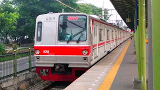 KOMPILASI KERETA API DAN KRL COMMUTER LINE NGEBUT DI STASIUN KLENDER BARU