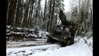 Покатушки за лесом на Урале лесовозе Чем дальше - тем страшней...