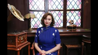 An expat's tailor-made qipao for Spring Festival