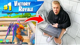 Fortnite GEWINNEN aber auf TOILETTE! 😱