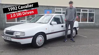 1992 Vauxhall Cavalier MK3 2.0 SRI Road Test & Review - Matty's Cars