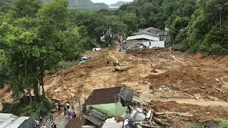 Horrific images, as Sao Paolo suffers from Huge Floods during the Carnival