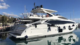 The Italian Yachts - Azimut Grande 30 Metri
