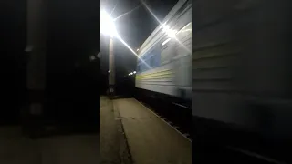 чс4-041 з фірмовим поїздом десна 81 київ ужгород ст глеваха