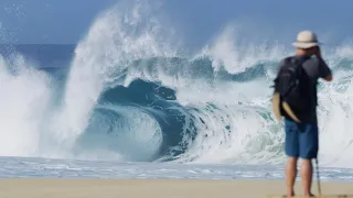 Scoring a sandbar down from Pipe | John John during Winter 2017