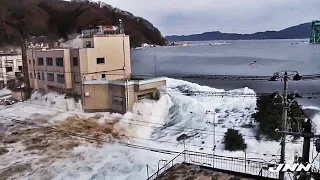 TSUNAMI DESTRUINDO Cidade Inteira 🌊😭😭 TSUNAMI NO JAPÃO 日本における津波