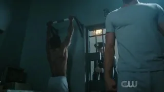 Riverdale 3x02 Archie gets his jailcell