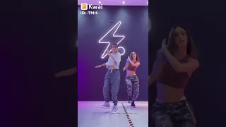 Coreografía de "Cazame" tiago PZK ft Maria becerra.