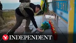 Zelensky defiantly visits Snake Island to mark 500th day of Ukraine war