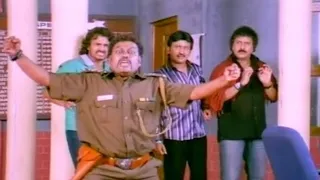 ಸಾಧು ಕೋಕಿಲ ರವಿಚಂದ್ರನ್ ಮತ್ತು ಆತನ ಸ್ನೇಹಿತರನ್ನು ಥಳಿಸಿದ್ದಾರೆSadhu Kokila beat Ravichandran & his friends