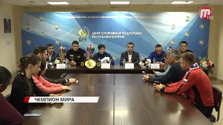В Улан-Удэ прошла конференция с чемпионом мира и призерами по универсальному бою