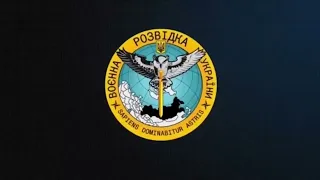 Уехать то найдешь на чем, но военных не выпускают.  "Ахматовцы" на постах стоят.