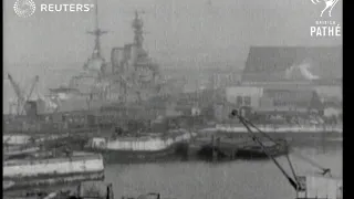 Raising HMS Victory in dry dock (1925)