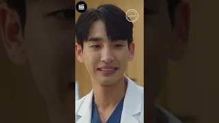 Momma's Proud Face 👌🏻👌🏻Jung-min finally shut So-ra up 😂😂 | Doctor Cha Ep 9 #kdrama #shorts