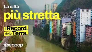 La città più stretta del mondo si chiama Yanjin e si trova in Cina. Ma è davvero da record?