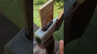 How to hang a Tamarind heartwood axe handle with a cool cross wedge #satisfying #craftsmanship