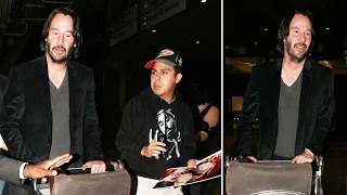 Keanu Reeves Not In The Mood For Autographs At LAX
